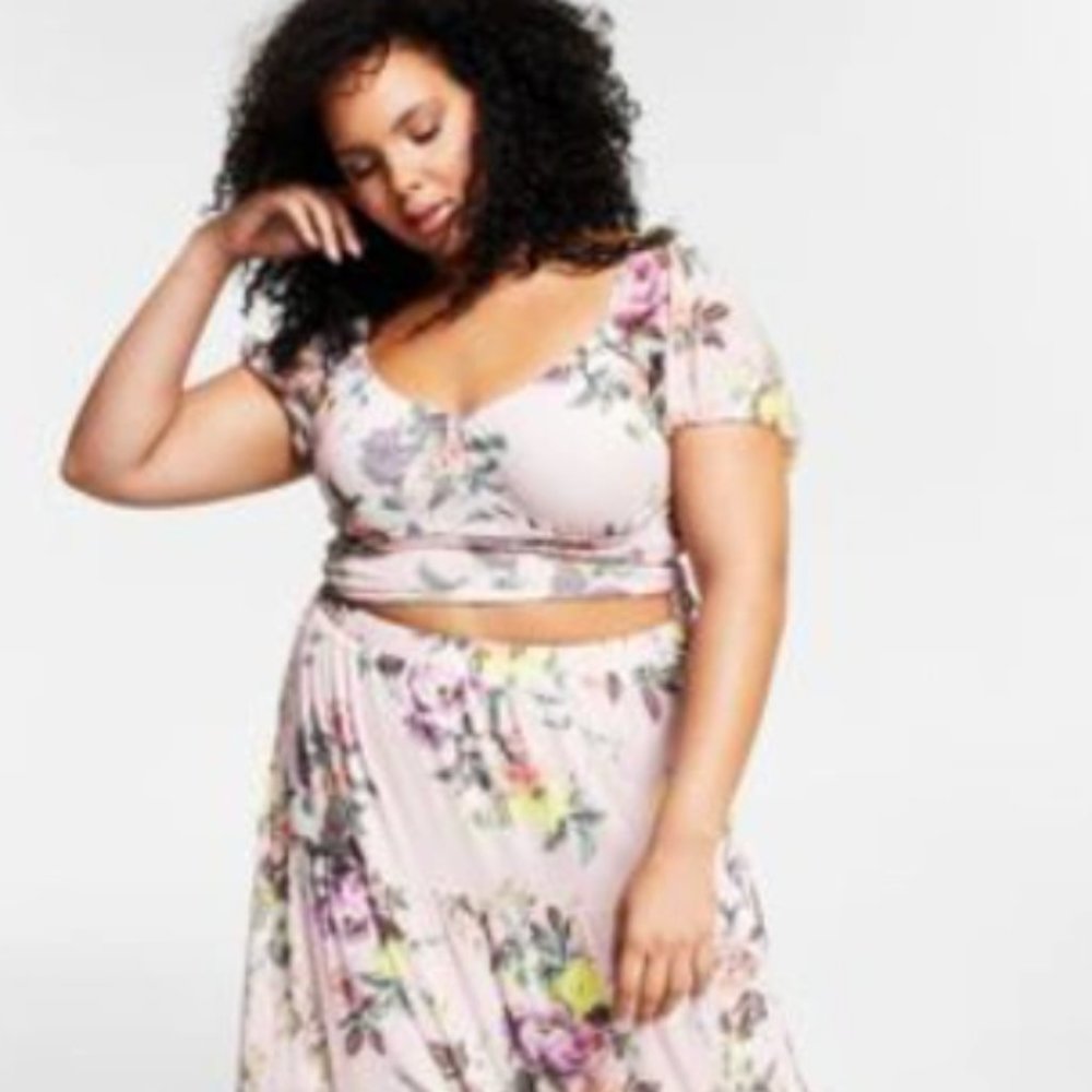 Love, Fire Plus Mesh Crop Top Cap Sleeve Purple Floral NWT - Picture 6 of 6